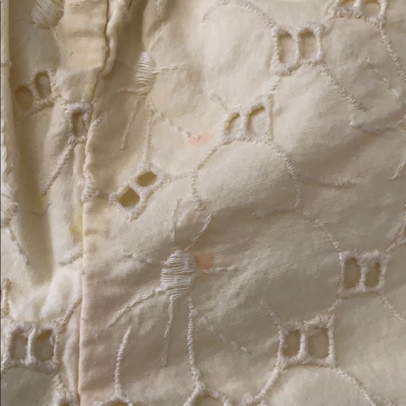 BABY GAP Girl’s Yellow Eyelet Shorts Size 6-12M EUC - Picture 3 of 5